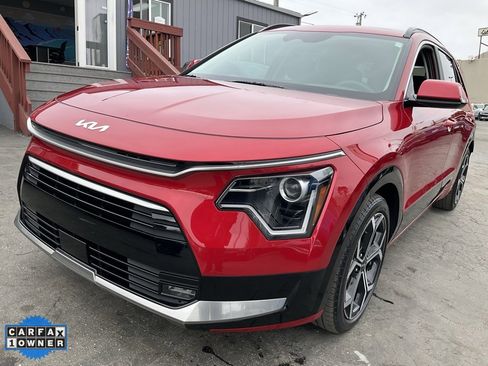 Used 2024 Kia Niro EX Touring image 90