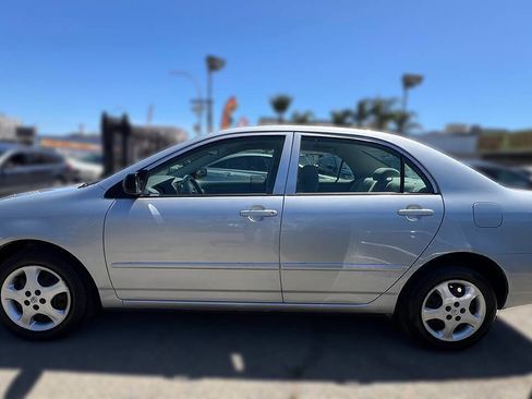 Used 2007 Toyota Corolla CE FWD image 8