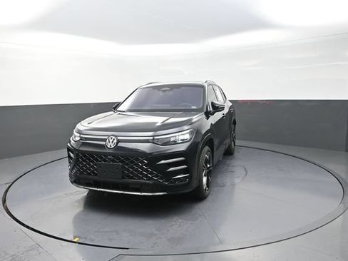 Used 2026 Volkswagen Tiguan SEL R-Line AWD/4WD image 31