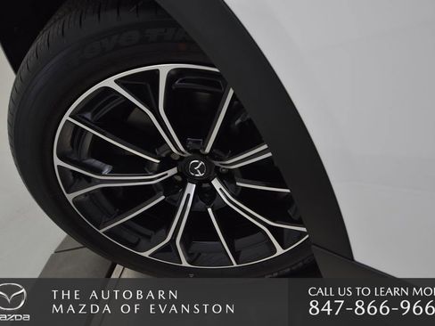 New 2025 MAZDA CX-70 Plug-In Hybrid w/ Premium Pkg image 33