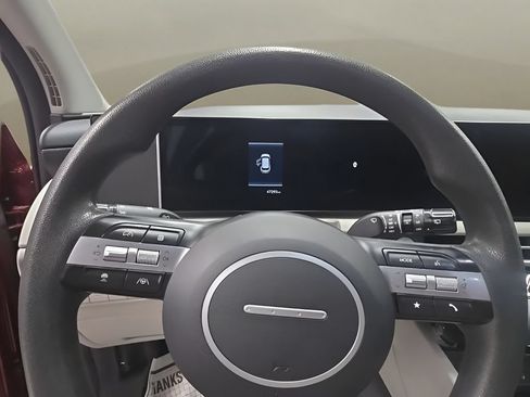 Certified 2025 Hyundai Tucson SEL AWD/4WD image 30