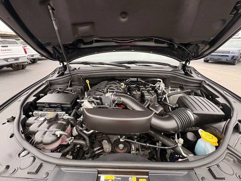 Used 2024 Dodge Durango GT AWD/4WD image 35