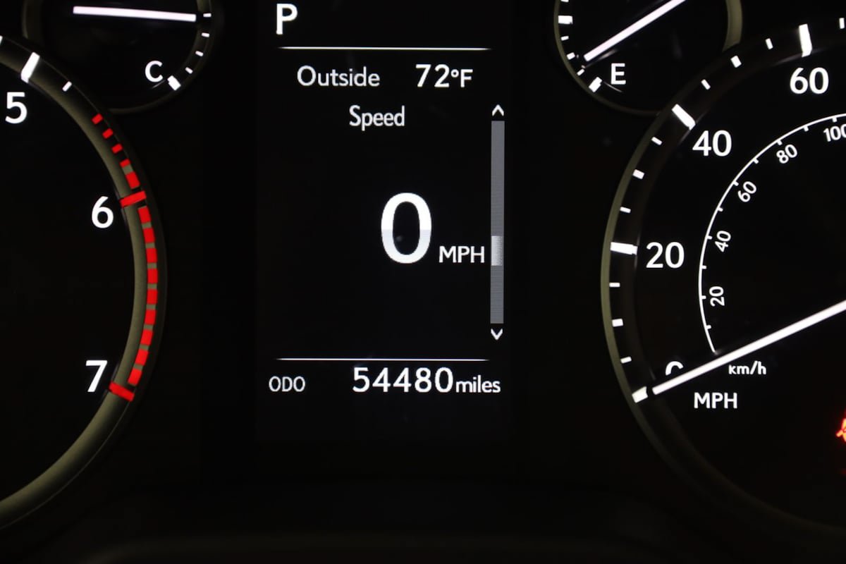 Used 2021 Lexus GX 460 w/ Accessory Package AWD/4WD image 37