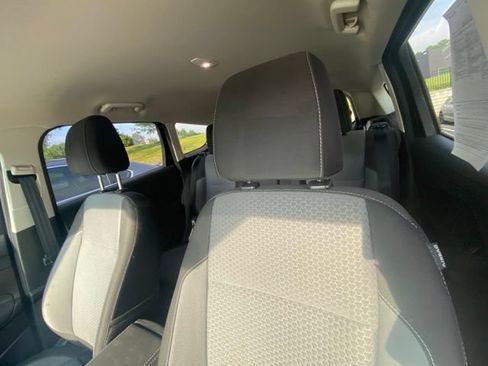 Used 2017 Ford Escape SE w/ Equipment Group 201A AWD/4WD image 13