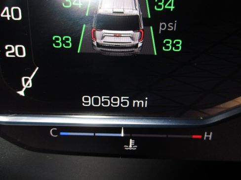 Used 2022 GMC Yukon XL Denali w/ Max Trailering Package AWD/4WD image 17