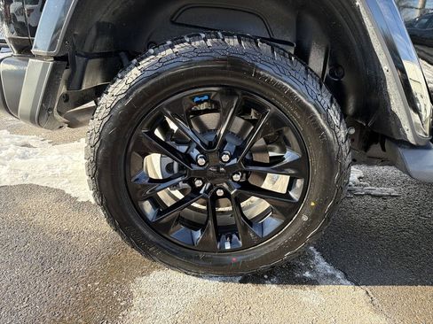 Used 2023 Jeep Wrangler Unlimited Sahara w/ Cold Weather Group image 32