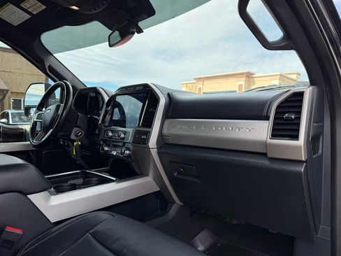 Used 2022 Ford F250 Lariat image 28