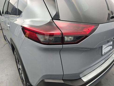 Used 2023 Nissan Rogue Platinum w/ Platinum Premium Package FWD image 18