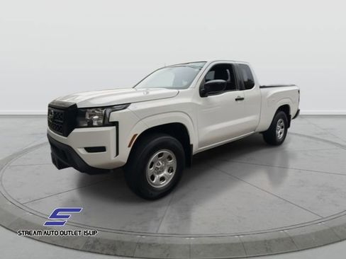 Used 2022 Nissan Frontier S w/ Technology Package image 3