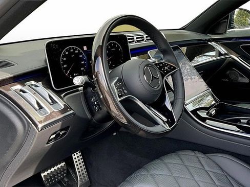 New 2025 Mercedes-Benz S 580 4MATIC Sedan image 8