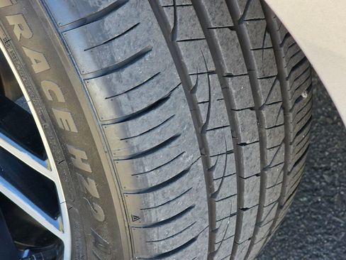 Used 2020 Ford Mustang Premium image 15