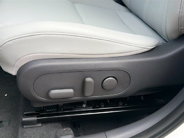 New 2026 Hyundai Kona Limited FWD image 19