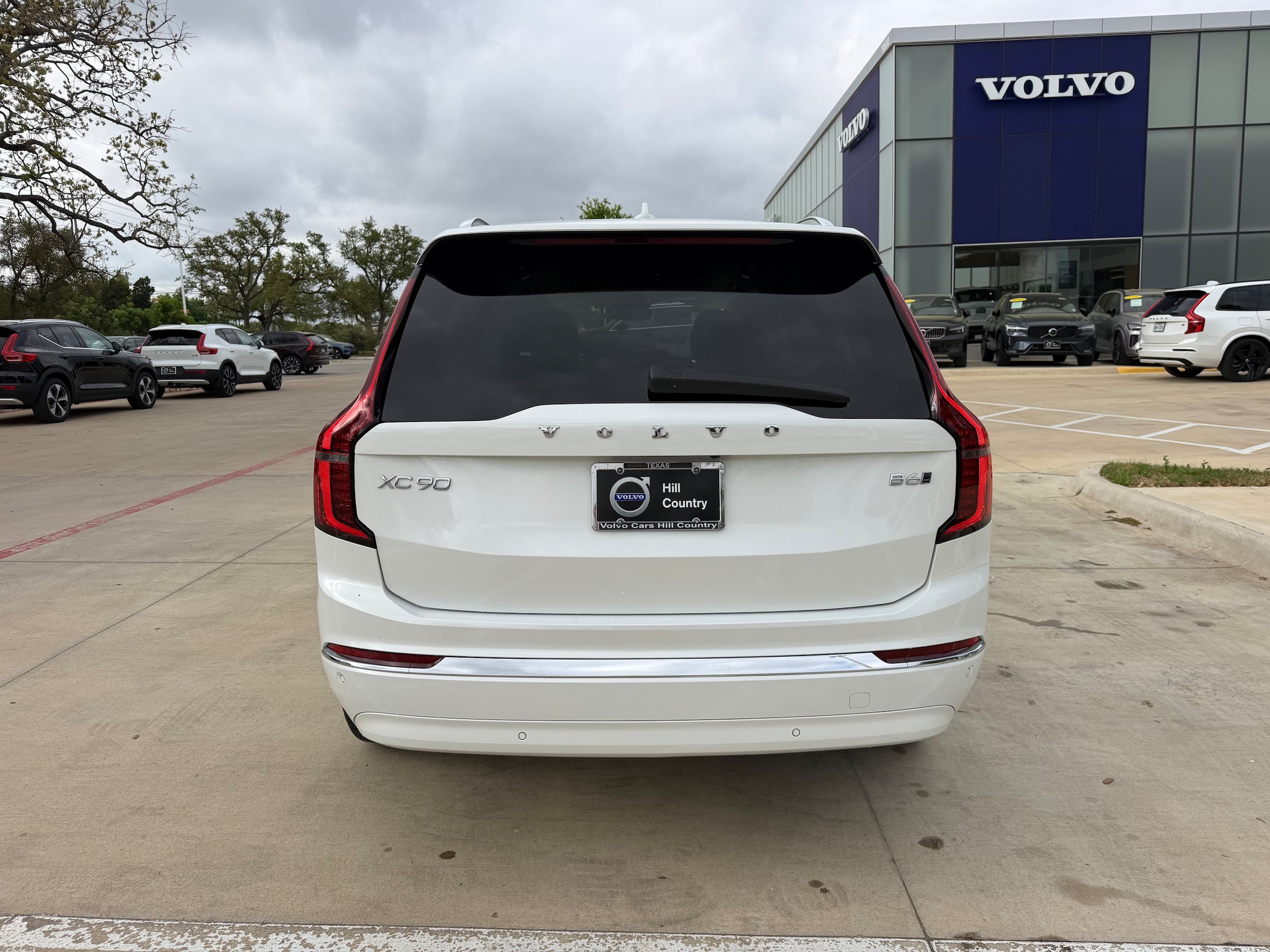 Used 2026 Volvo XC90 B6 Ultra w/ Protection Package AWD/4WD image 5