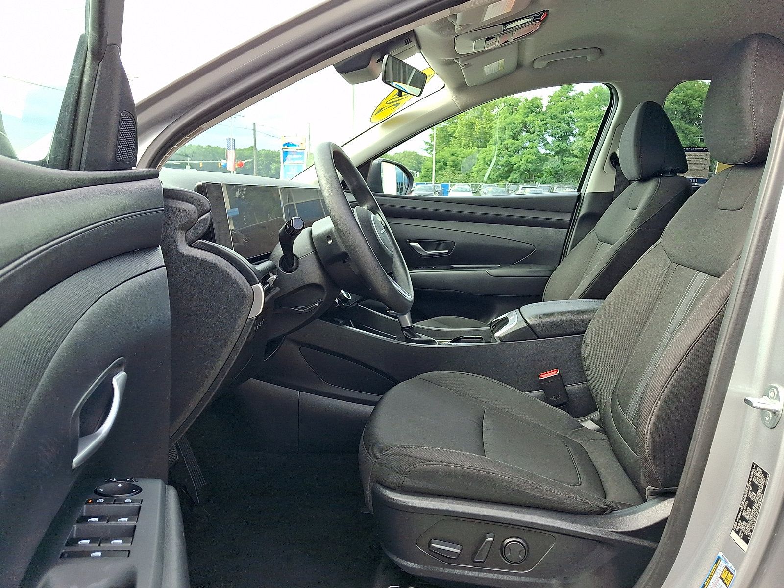 Used 2025 Hyundai Tucson SEL AWD/4WD image 14