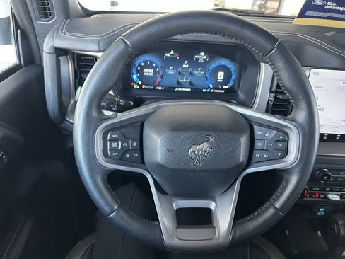 Certified 2025 Ford Bronco Outer Banks image 16