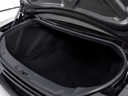 Used 2017 Nissan GT-R NISMO image 38