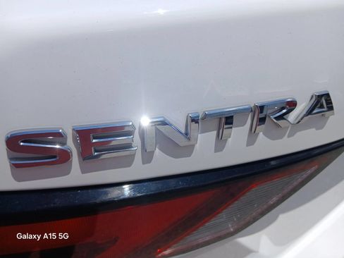 Used 2021 Nissan Sentra SV FWD image 14