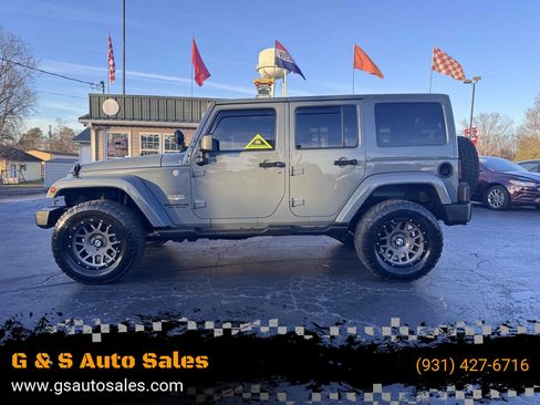 Used 2015 Jeep Wrangler Unlimited Sahara image 1
