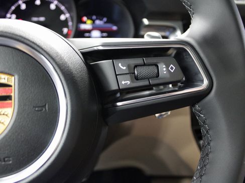 New 2026 Porsche Macan image 29