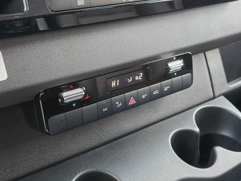 Used 2026 Mercedes-Benz Sprinter 2500 image 29