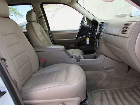 Used 2003 Ford Explorer Sport XLT image 36