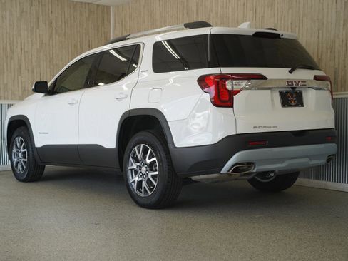Used 2023 GMC Acadia SLT FWD image 7