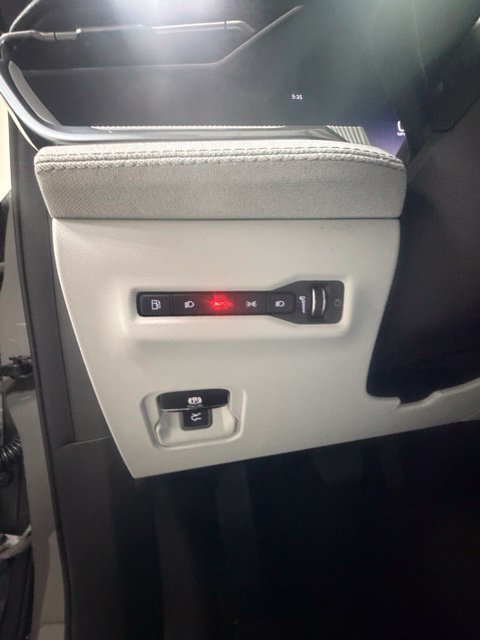 New 2027 Jeep Cherokee Laredo AWD/4WD image 21