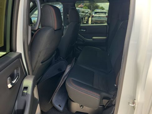 Certified 2022 Nissan Frontier Pro-X RWD image 10