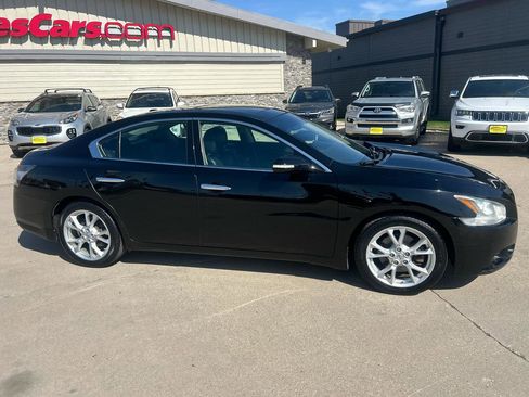 Used 2014 Nissan Maxima 3.5 SV w/ Premium Package FWD image 2