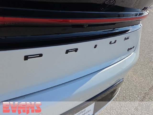Certified 2026 Toyota Prius AWD image 4