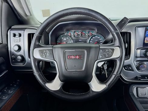 Used 2018 GMC Sierra 2500 SLE w/ SLE Fleet Preferred Package AWD/4WD image 17