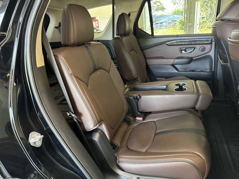 Used 2023 Honda Pilot Elite image 25