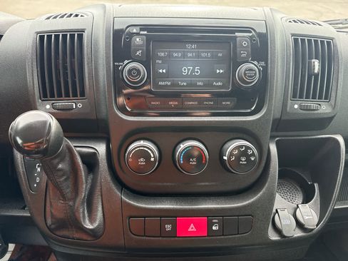 Used 2017 RAM ProMaster 1500 image 19