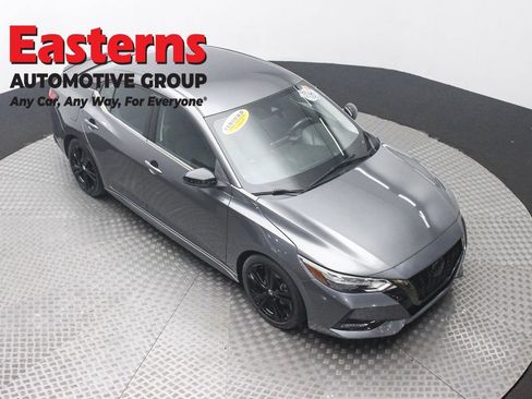 Used 2021 Nissan Sentra SR image 3