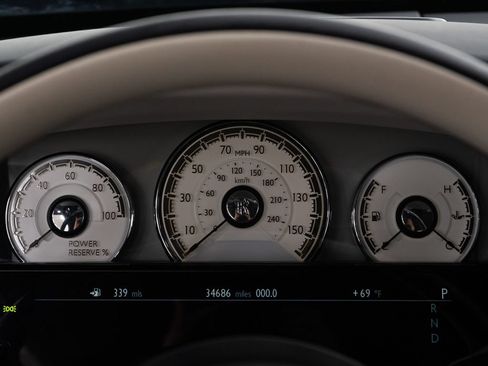 Certified 2018 Rolls-Royce Dawn RWD image 38