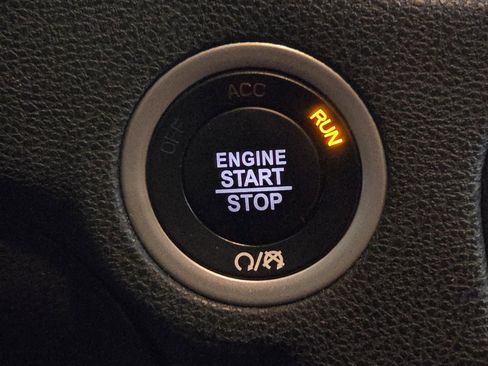 Used 2023 Dodge Charger SXT image 31