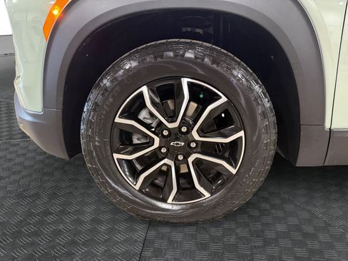 Used 2025 Chevrolet TrailBlazer ACTIV w/ Convenience Package image 15