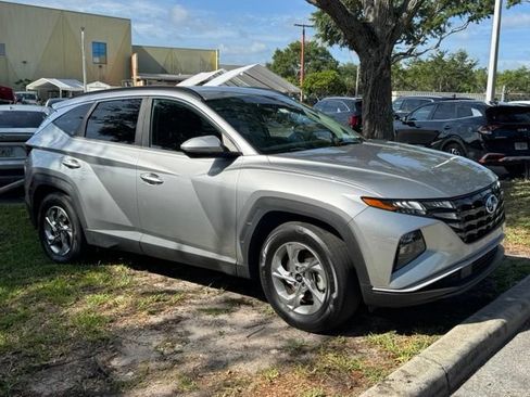 Used 2022 Hyundai Tucson SEL FWD image 9