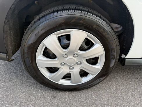 Used 2020 Ford Transit Connect XL FWD image 38