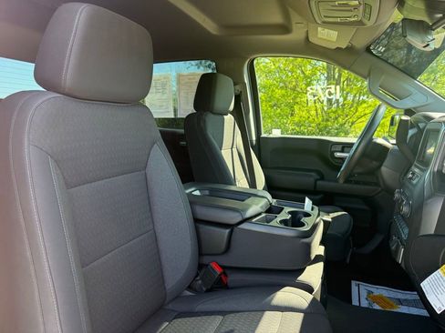Used 2024 Chevrolet Silverado 1500 Custom Trail Boss w/ Turbomax Blackout Package AWD/4WD image 20