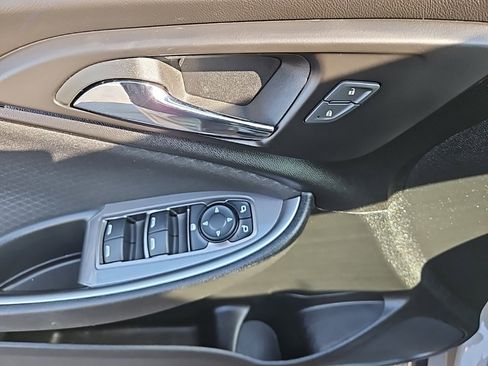 Used 2025 Chevrolet Malibu LT image 10