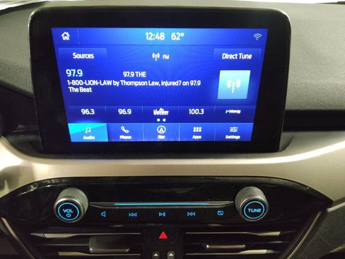 Used 2020 Ford Escape SE Sport image 25