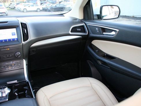 Used 2019 Ford Edge SEL w/ Equipment Group 201A image 19