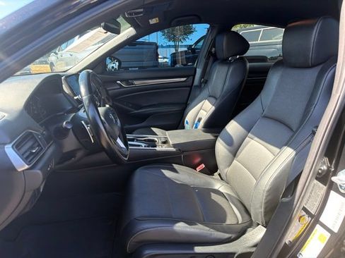 Used 2021 Honda Accord Sport image 10
