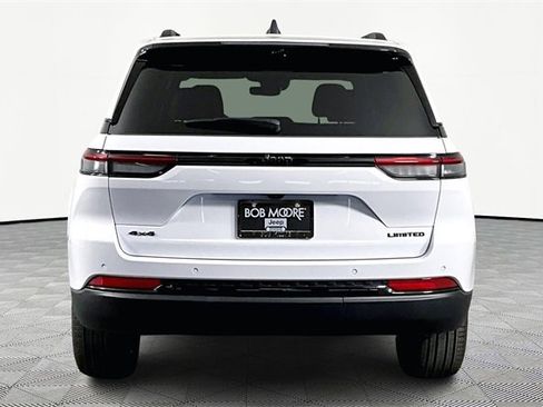 New 2025 Jeep Grand Cherokee Limited w/ Black Appearance Package image 5