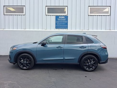 Used 2024 Honda HR-V Sport image 2