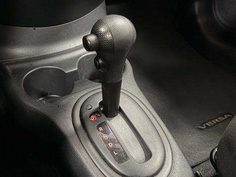 Used 2015 Nissan Versa S Plus image 21