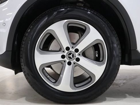 Used 2019 Mercedes-Benz GLC 300 4MATIC Coupe image 9