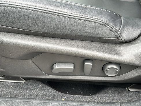 Certified 2026 Subaru Outback Premium AWD/4WD image 8