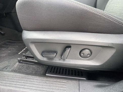 Used 2023 Nissan Rogue SV FWD image 15